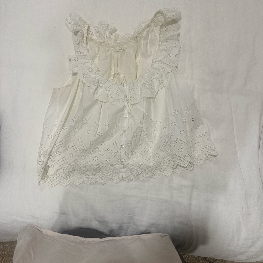 Doen Cream Eyelet Lace Top